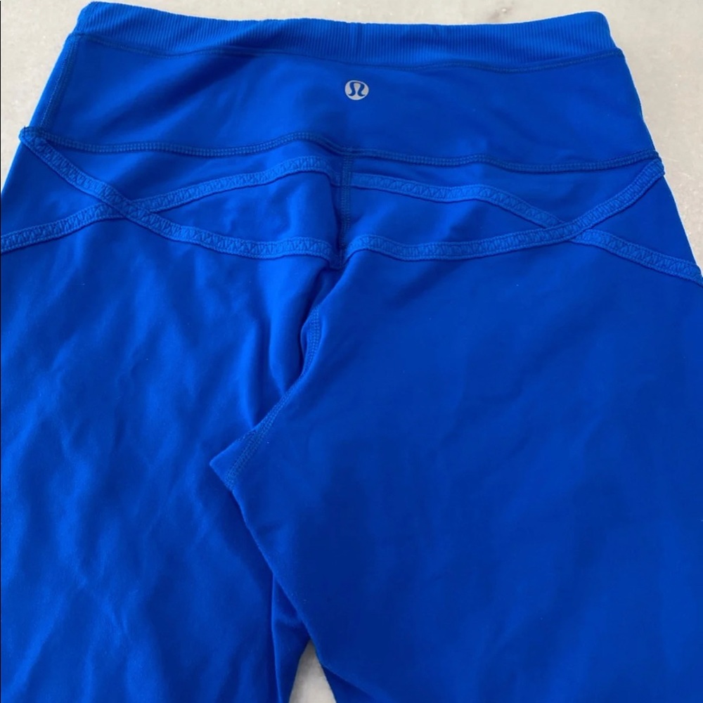 Blue lululemon yoga pants
